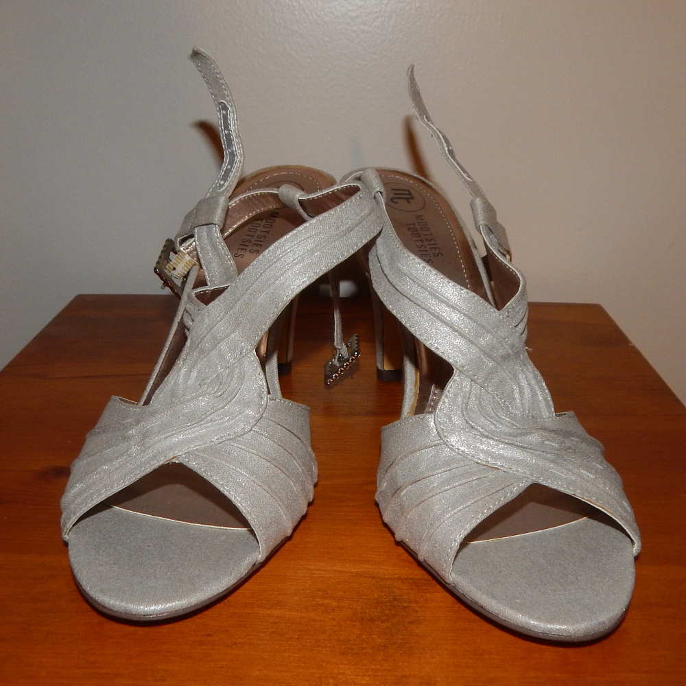 Mootsie Tootsies silver strap heels